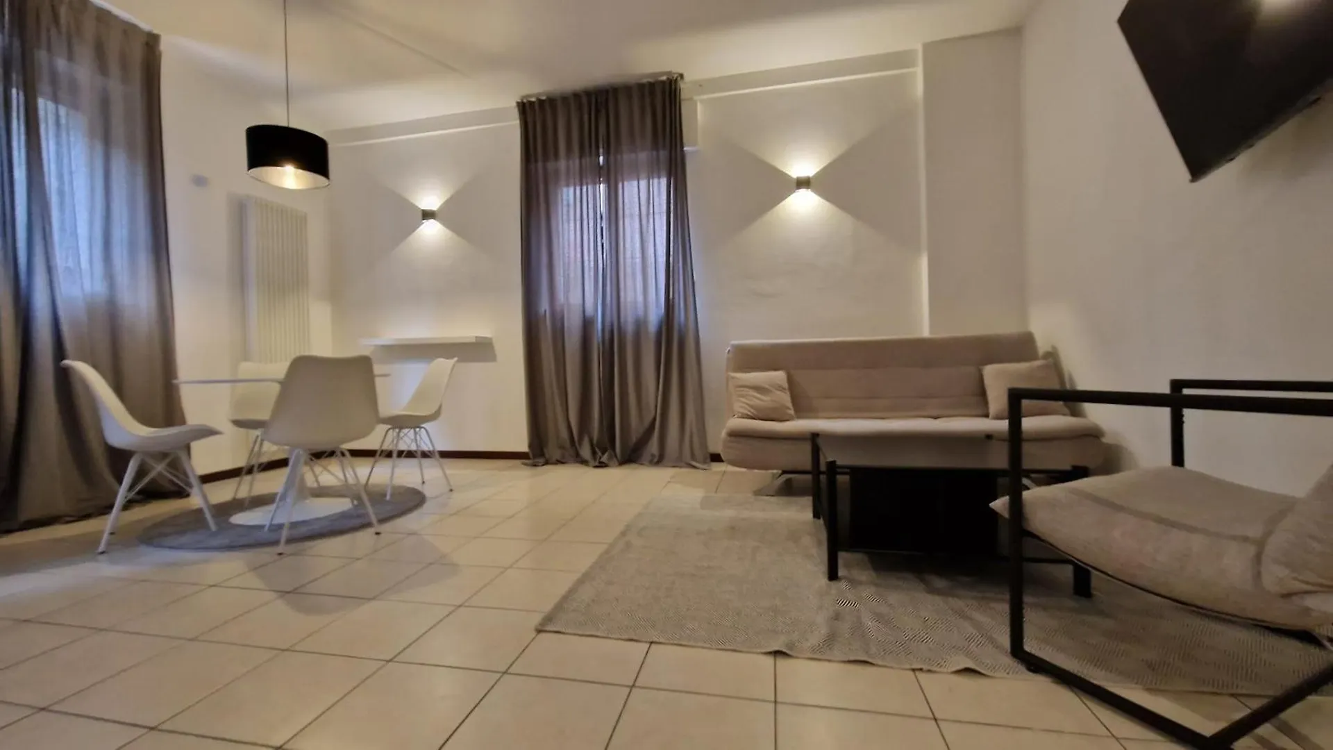 Casa Santa Toscana Verona 0*,  Italy